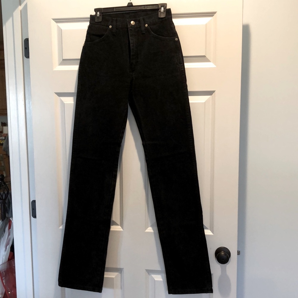 Wrangler vintage cowgirl cut black jeans. High waisted